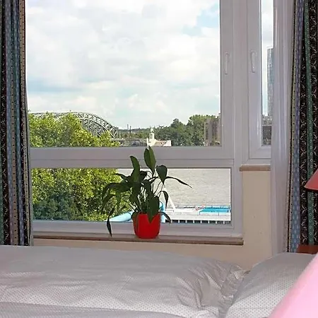Roemerhafen Отель 3*